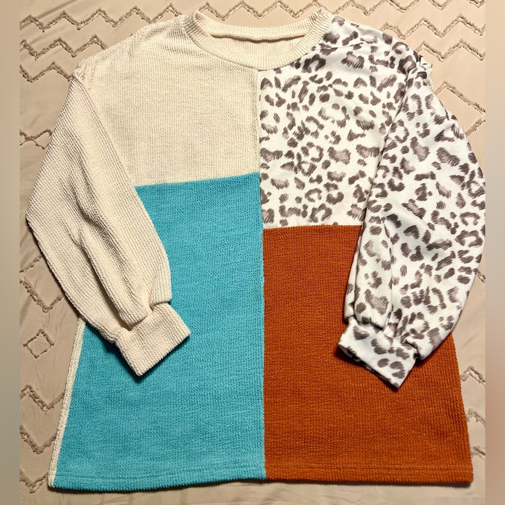 Boutique Sweater Size Medium